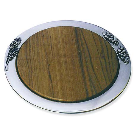 Round wooden tray - wheat and Challa on rim