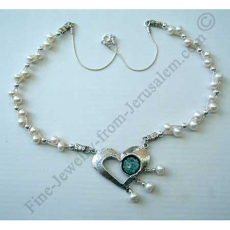 Heart design in hammered sterling silver necklace with pearls and Roman glass