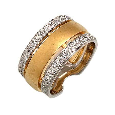 18K gold ring set with diamonds