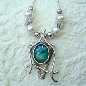 fantasy dimension Star of David design in delicate sterling sliver pendant with assorted silver bead