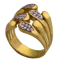 SABRA RING SET WITH DIAMONDS