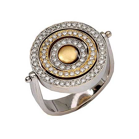 18K gold ring set with diamonds